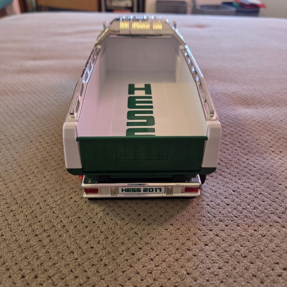 2017 Hess Dump Truck and Loader with Functioning Lights and Sound Preowned - Picture 3 of 16